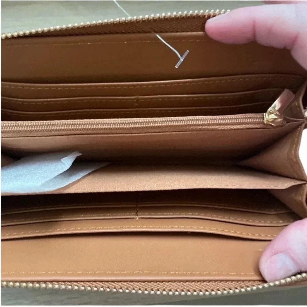 Nanette Lepore Callie Solid Zip Wallet Organizer Tan NWT - Picture 3 of 8